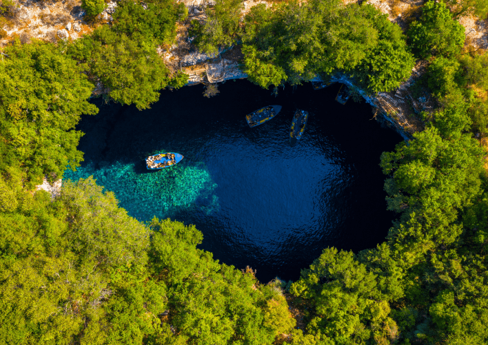 Extend Your Family Beach Club Holiday: 5 Kefalonia Spots You Won’t Want to Miss