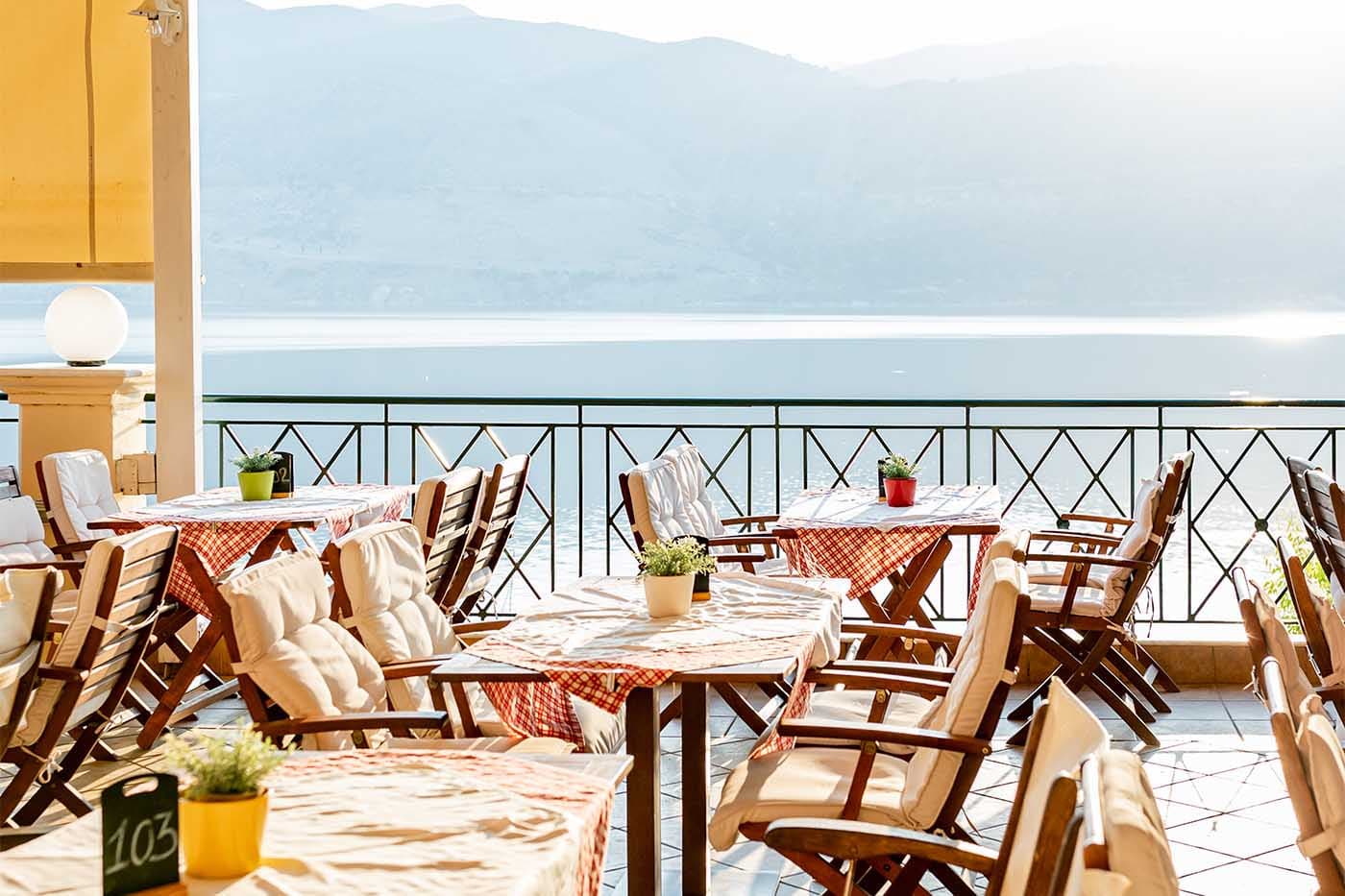 RYA Instructor Courses in Greece: Qualify at a Beach Club