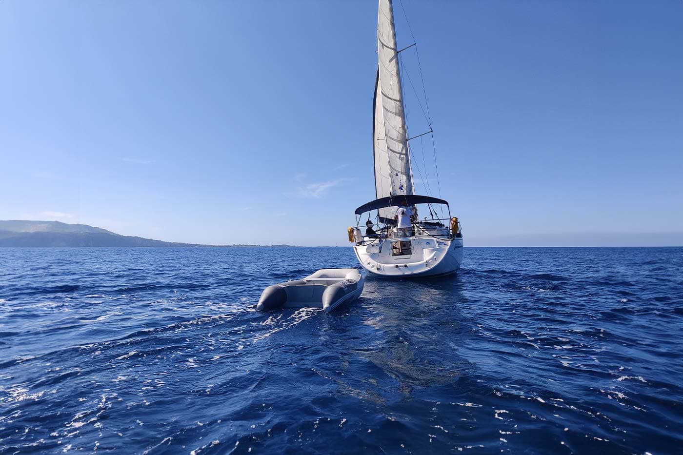 Singles Sailing